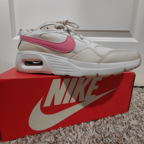 Nike Kids Sneakers - White and Pink - Picture 4 of 9